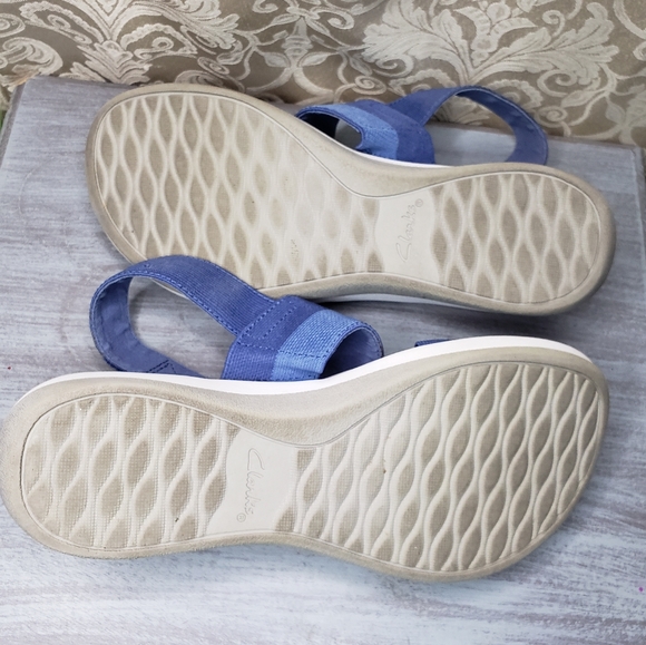 Cloudsteppers by Clarks Cushion Soft 2-tone blue Sandals Women's size 8. (sl2) - Picture 8 of 10